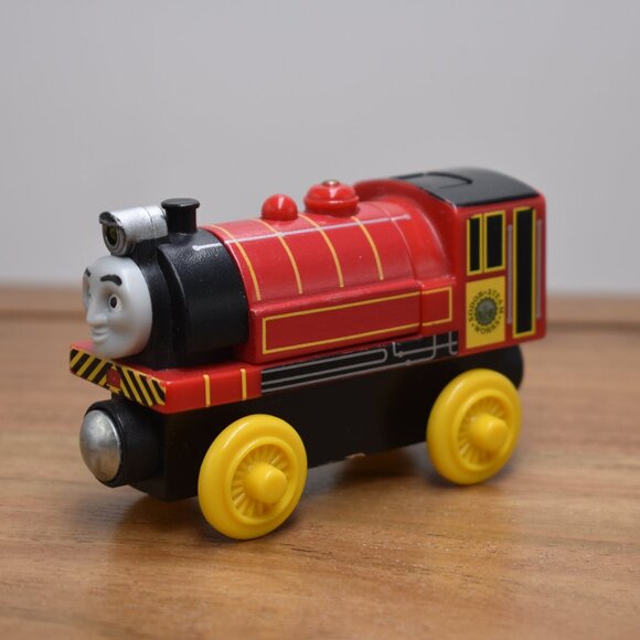 Talking Victor Y4550 Thomas & Friends Wooden Railway Engine Train Sounds 2012 - Picture 1 of 7